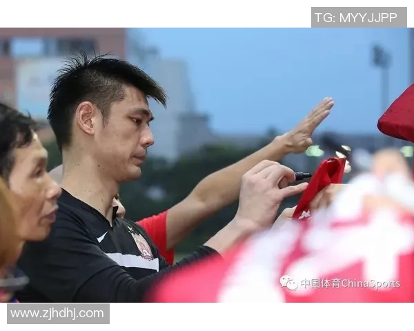 从球迷行为学视角探讨体育文化认同与社会互动机制研究 从球迷行为学视角探讨体育文化认同与社会互动机制研究