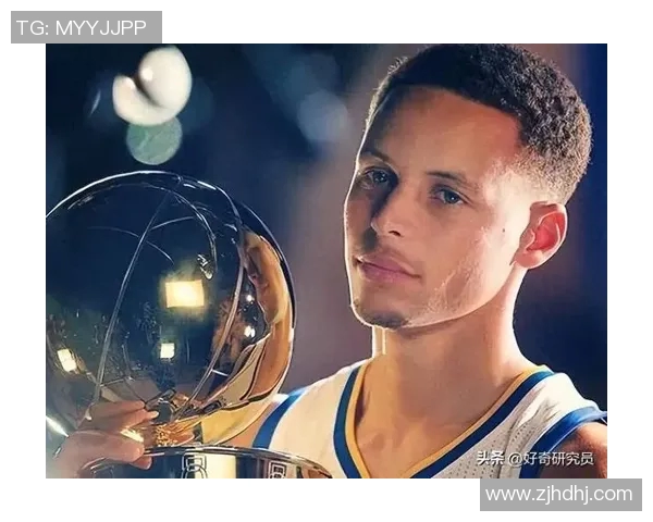 库里荣获月度最佳球员，实至名归